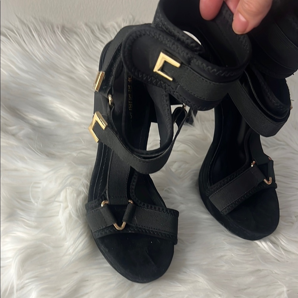 Elegant Black Strappy Sandals